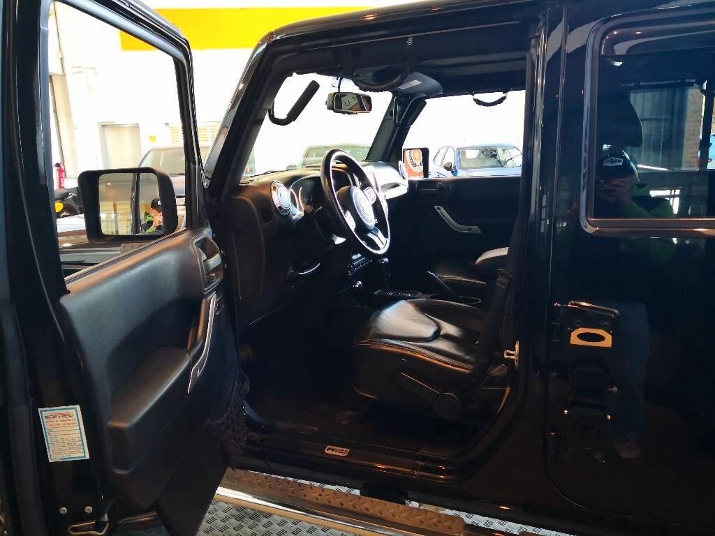 Jeep Wrangler Unlimited 2.8 CRD DPF Sahara Auto