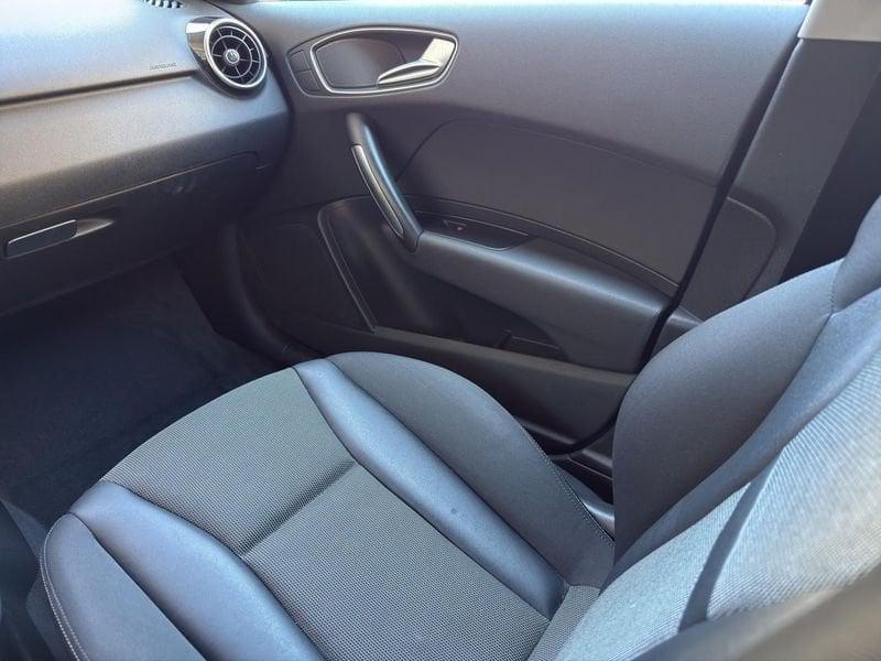 Audi A1 A1 SPB 5p 1.6 TDI 90cv Ambition