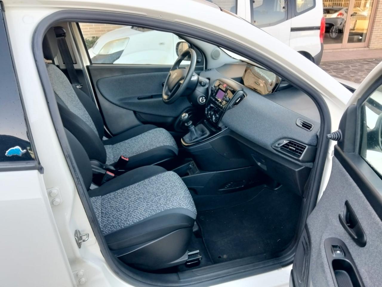 Lancia Ypsilon 1.2 Elefantino Blu