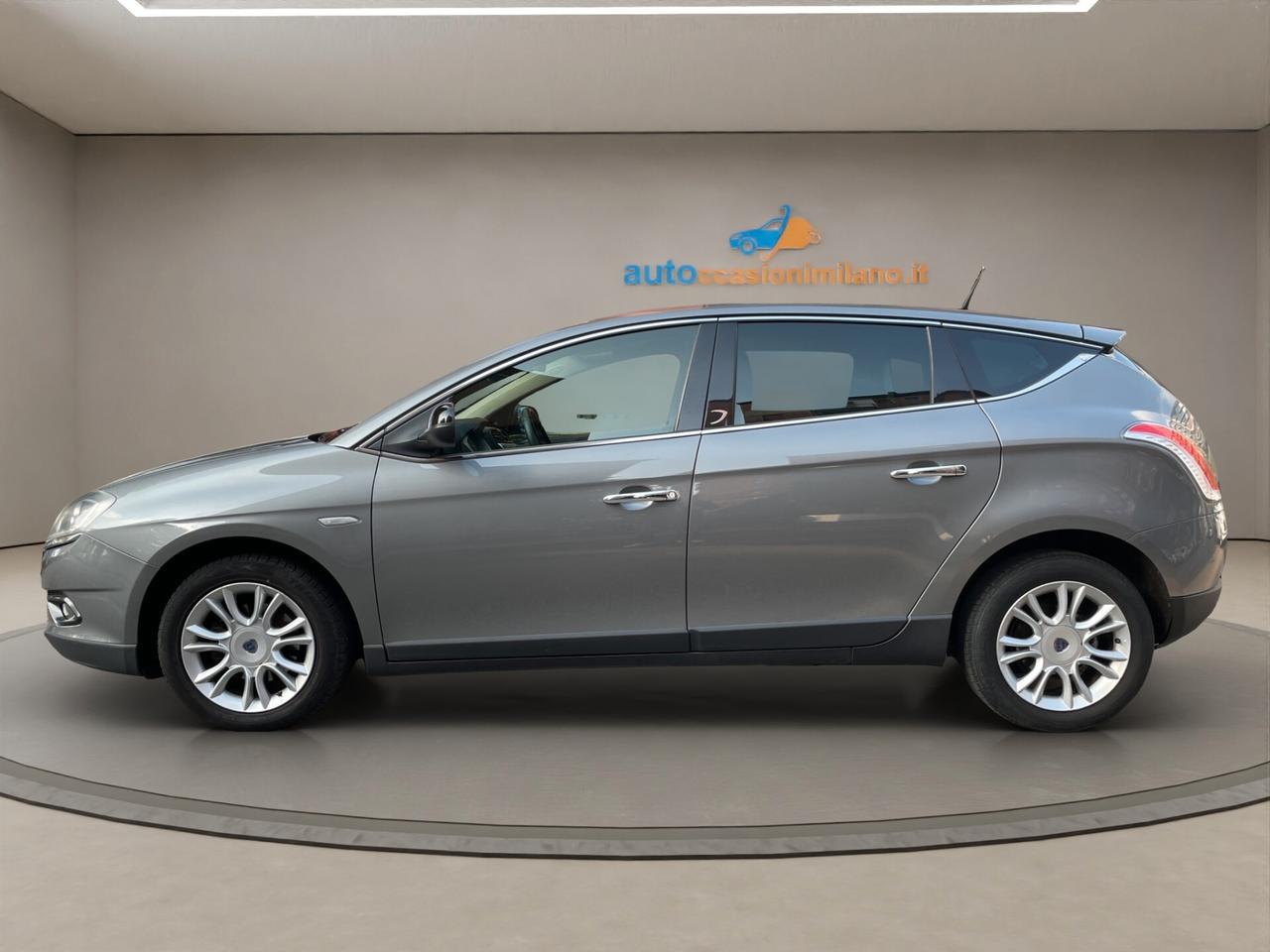 Lancia Delta UNICO PROPRIETARIO - NEOPATENTATI