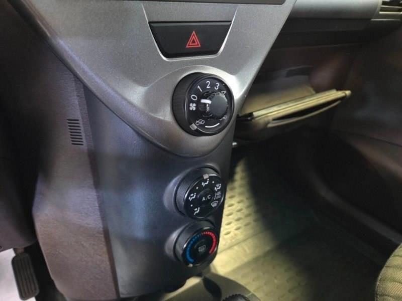 Toyota iQ 1.0