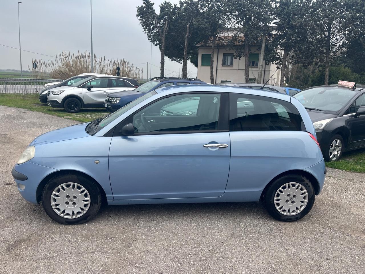 Lancia Ypsilon 1.4 16V Argento GPL ok neopatentati