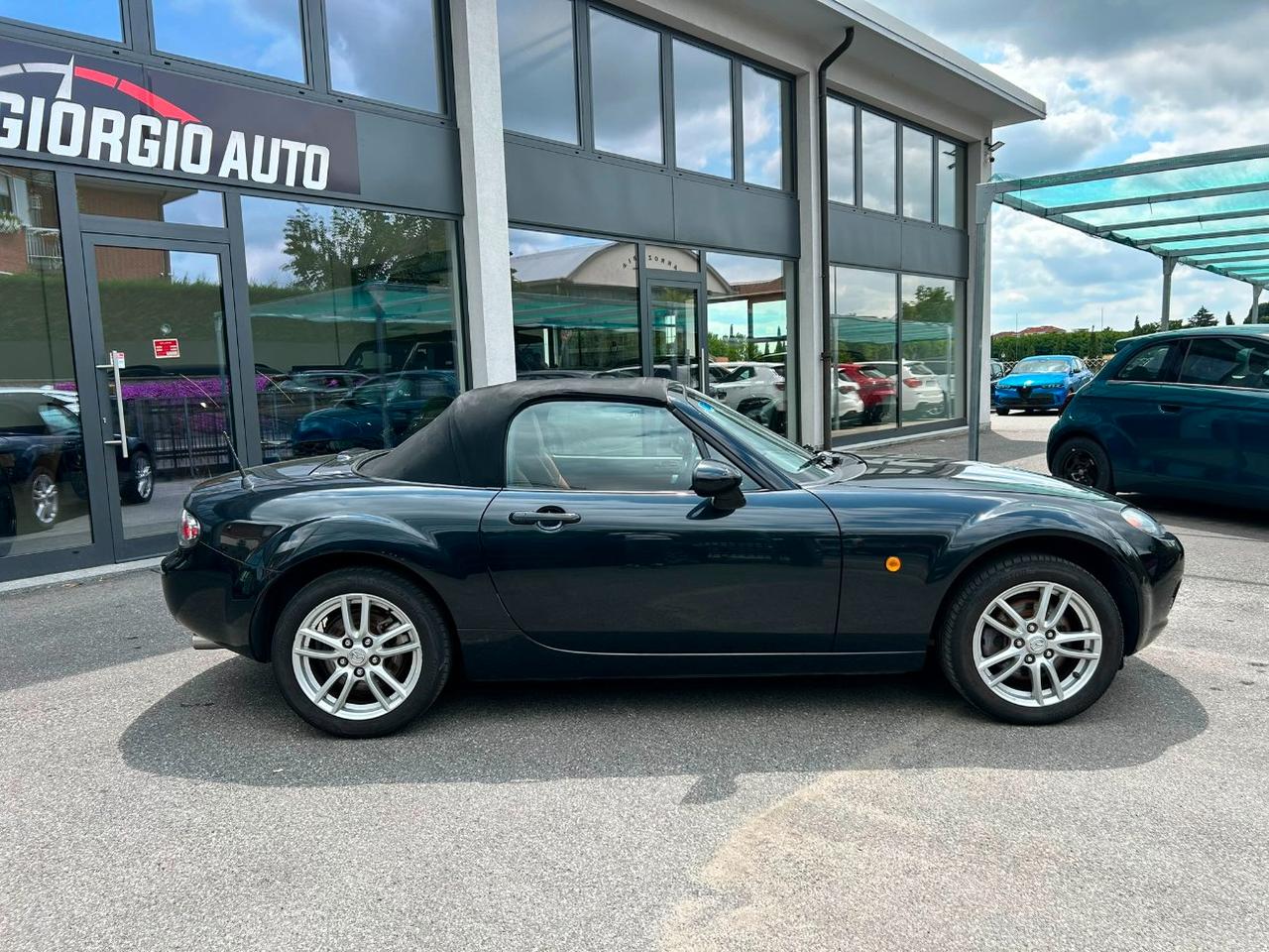 Mazda MX-5 Roadster Coupe 1.8 Fire