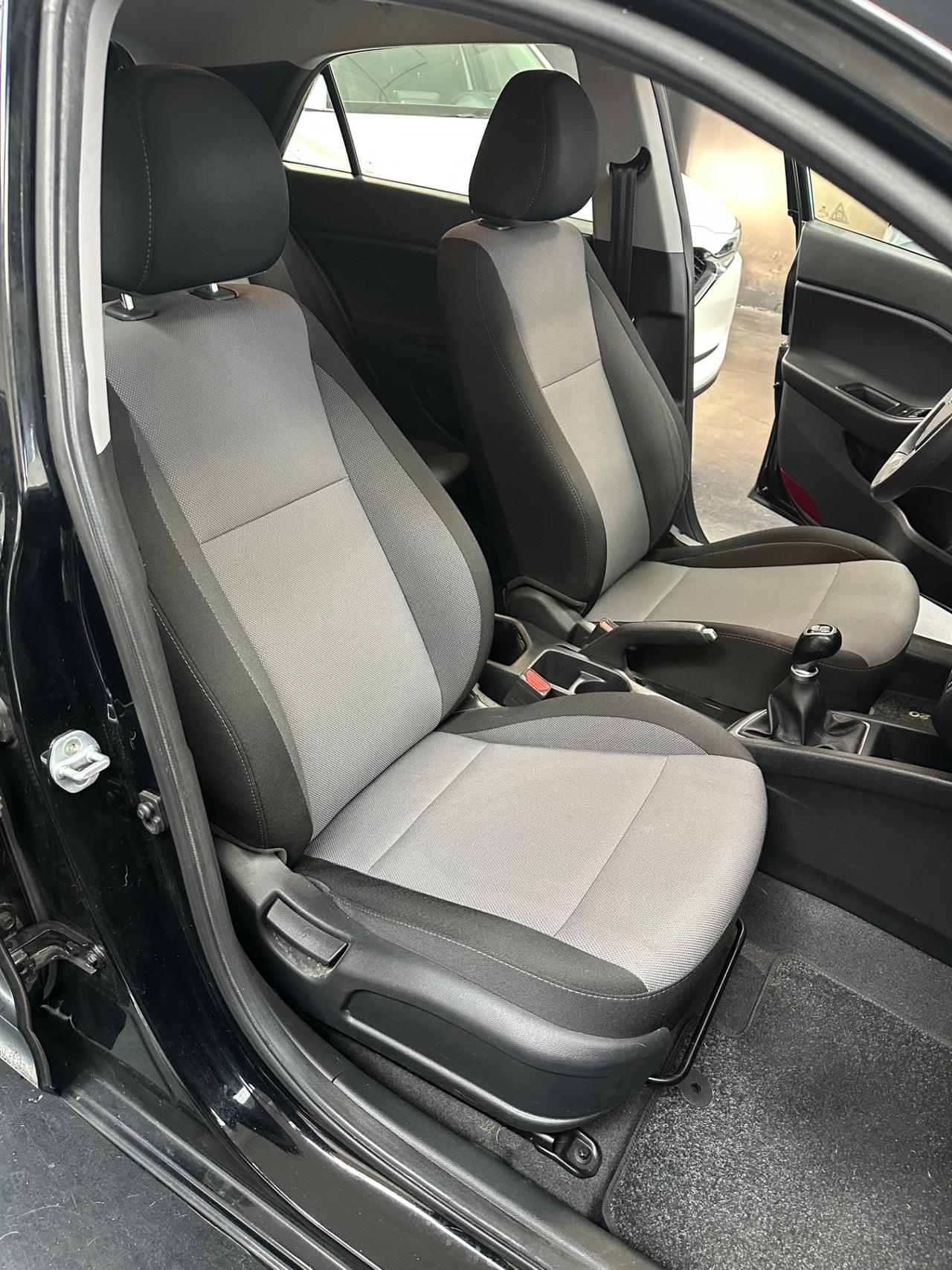 Hyundai i20 1.2 84 CV 5 porte Econext Comfort