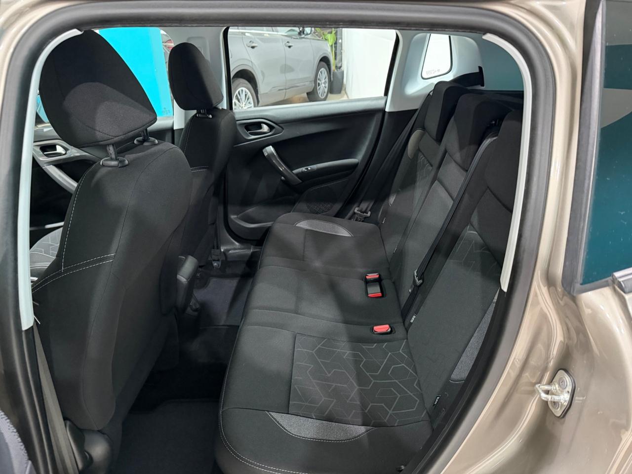 PEUGEOT 2008 1.6 DIESEL 100CV *UNICOPROPRIETARIO