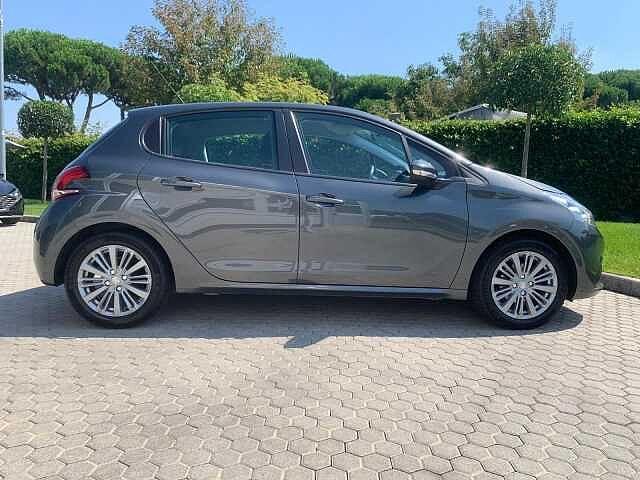 Peugeot 208 PureTech 82 5 porte Allure