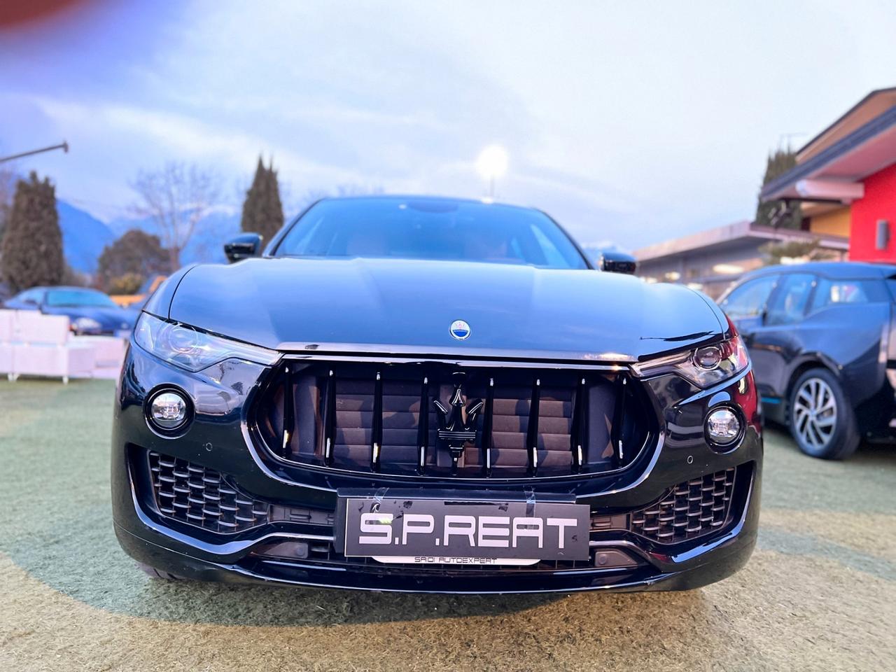 Maserati Levante V6 Diesel 275CV AWD SERVICE BOOK SAMOCAR/R"21/ PACK BLACK SOSPENSIONI