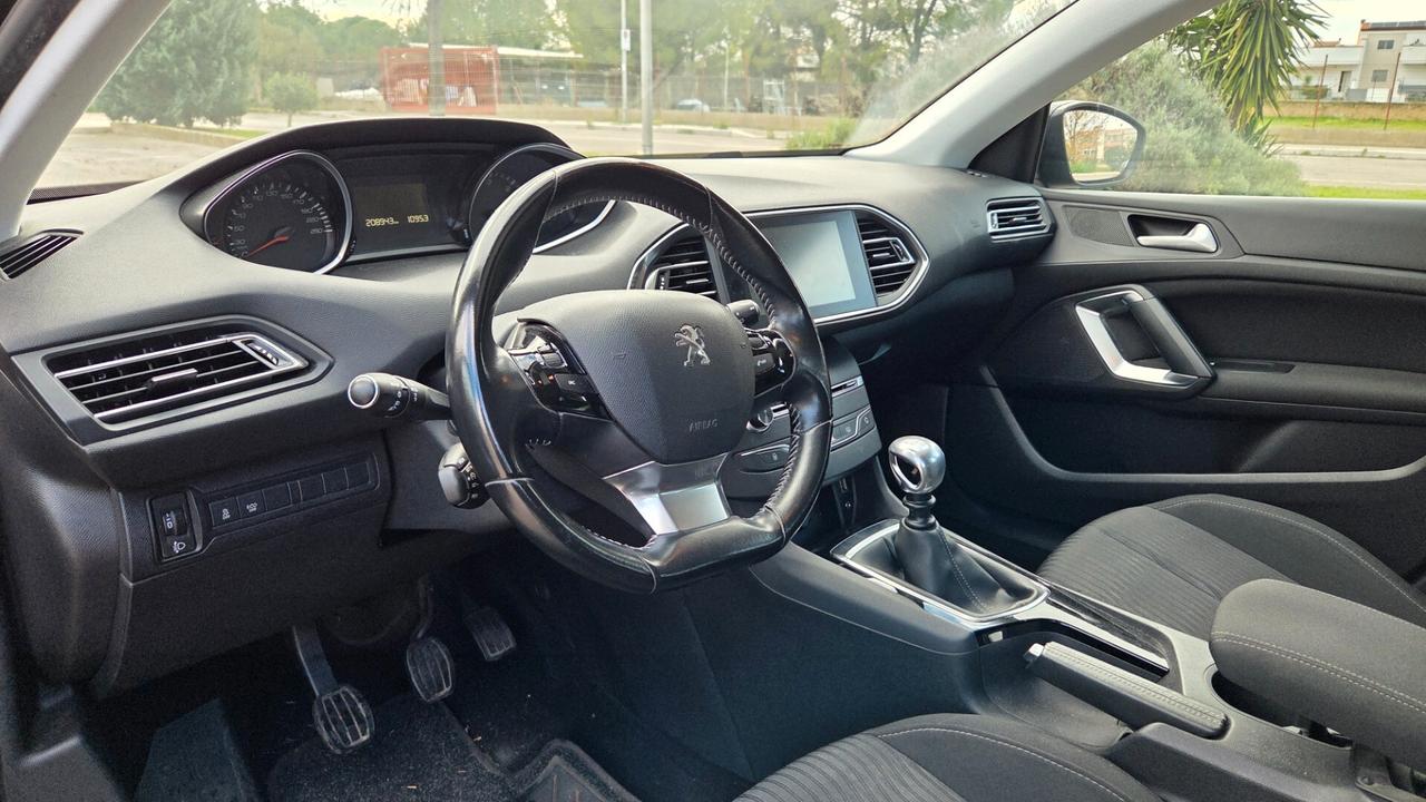 Peugeot 308 BlueHDi 120 S&S SW Allure