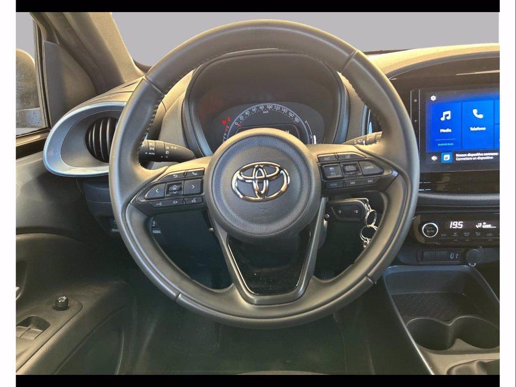 TOYOTA Aygo x 1.0 active 72cv del 2024