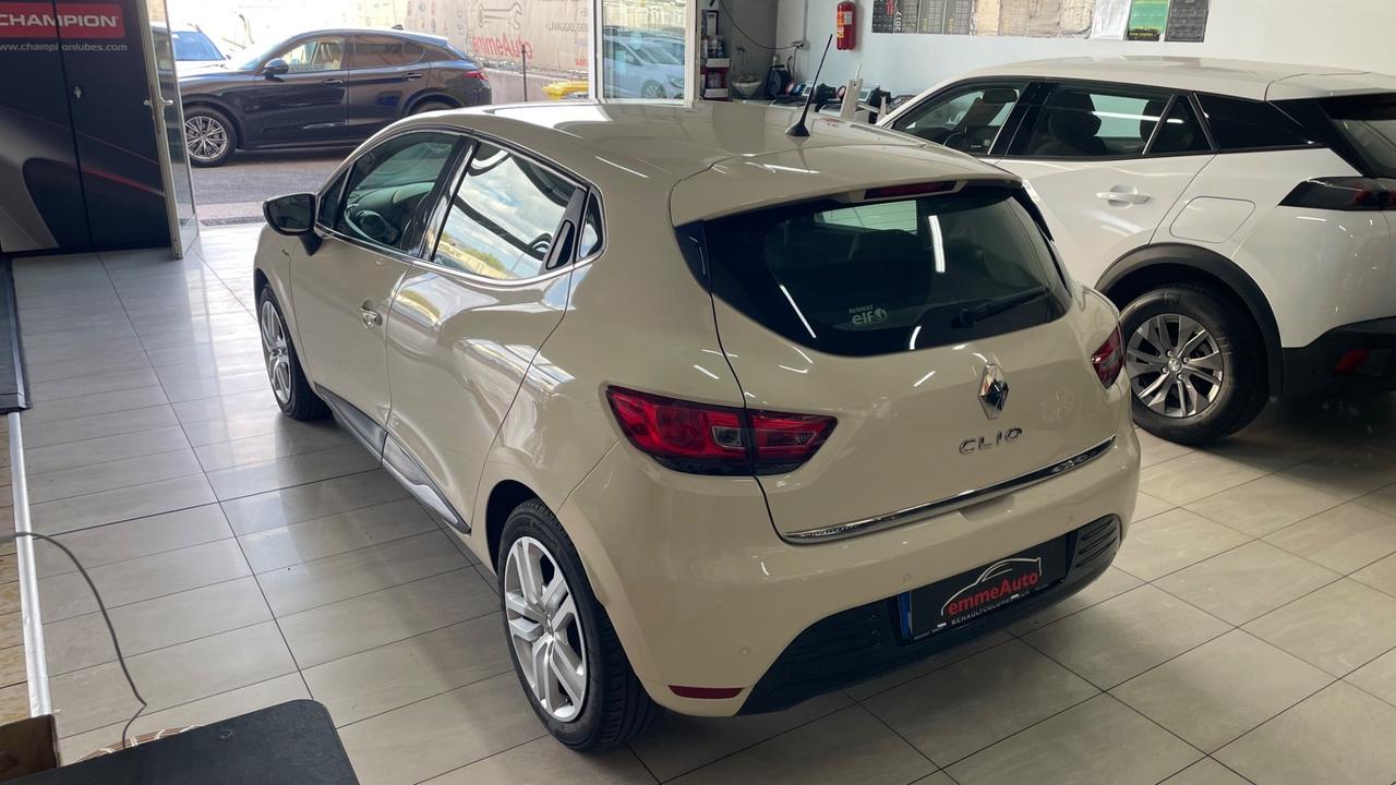 Renault Clio TCe 12V 90 CV Start&Stop 5 porte Energy Duel