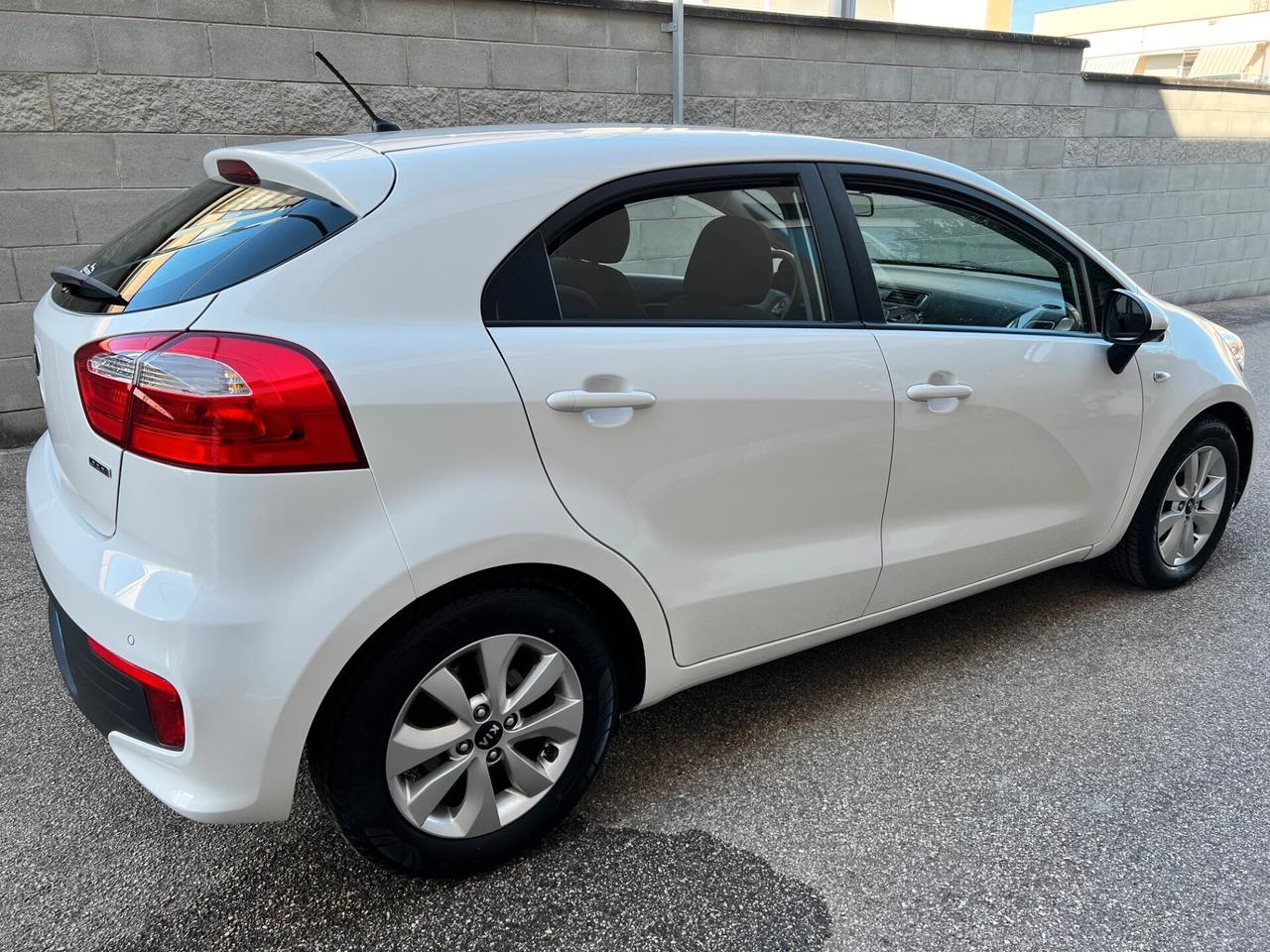 Kia Rio 5p 1.1 crdi 75cv Active E6 TELPDC/CLIMA PERFETTA