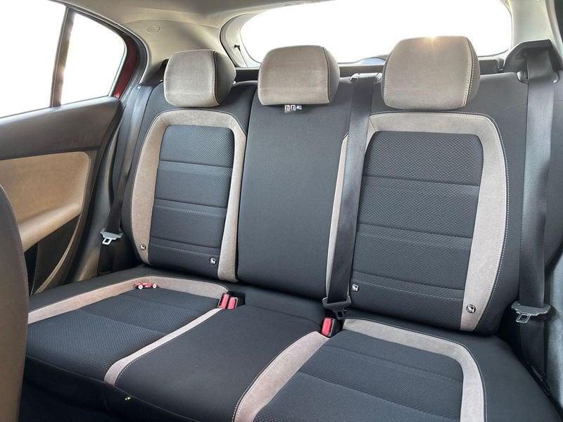 FIAT Tipo Tipo 4p 1.4 Easy 95cv my17