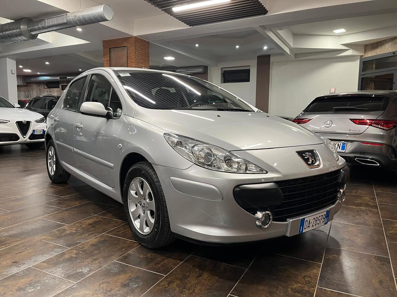 Peugeot 307 1.4 16V 5p. X-Line