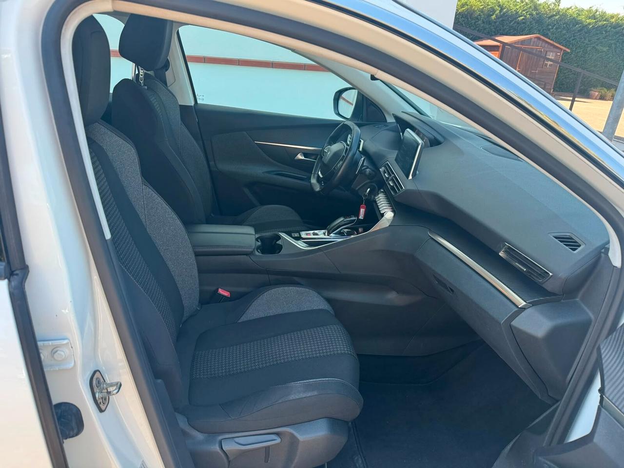 Peugeot 3008 AUTOCARRO N1