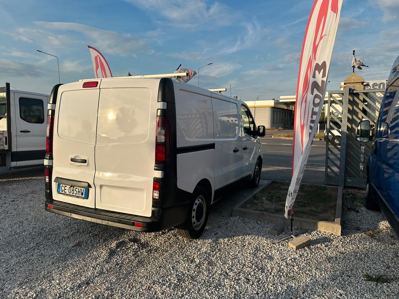 Renault Trafic T27 2.0 dCi 120CV PC-TN