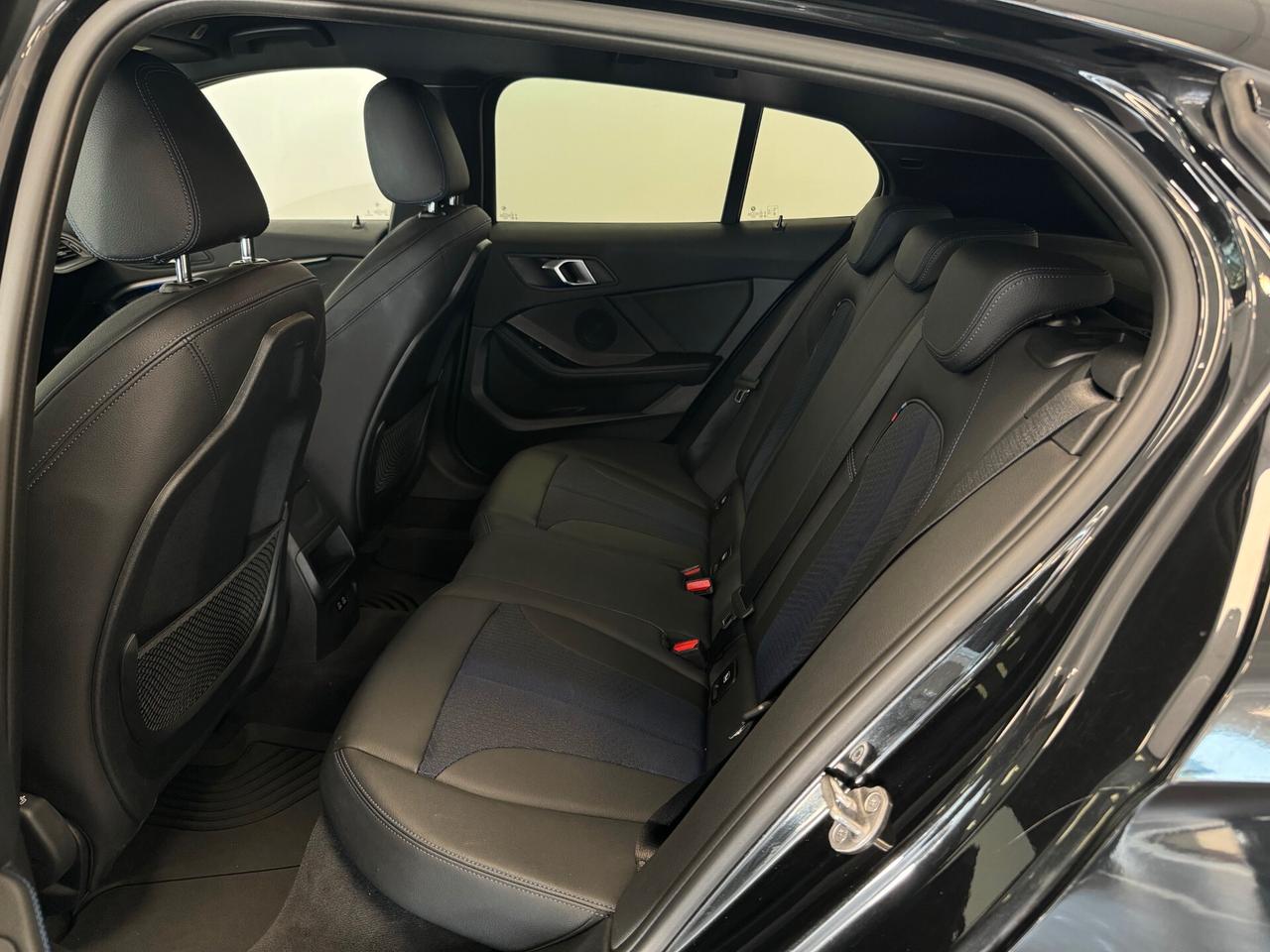 Bmw 118 118d 5p. Msport AUTOMATICO BLACK PACK COCKPIT DIGITALE