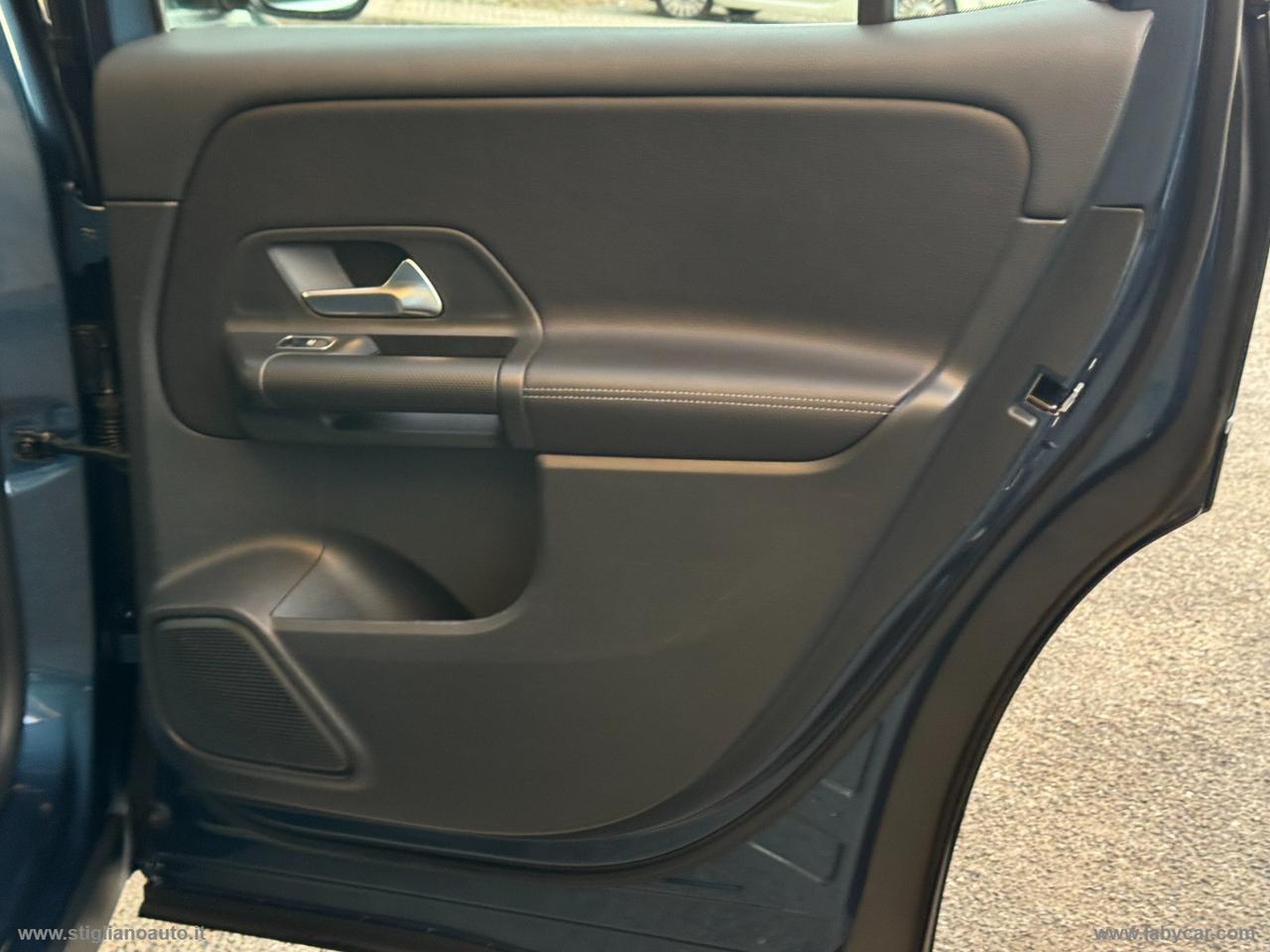 MERCEDES-BENZ GLB 220 d Automatic 4Matic Sport