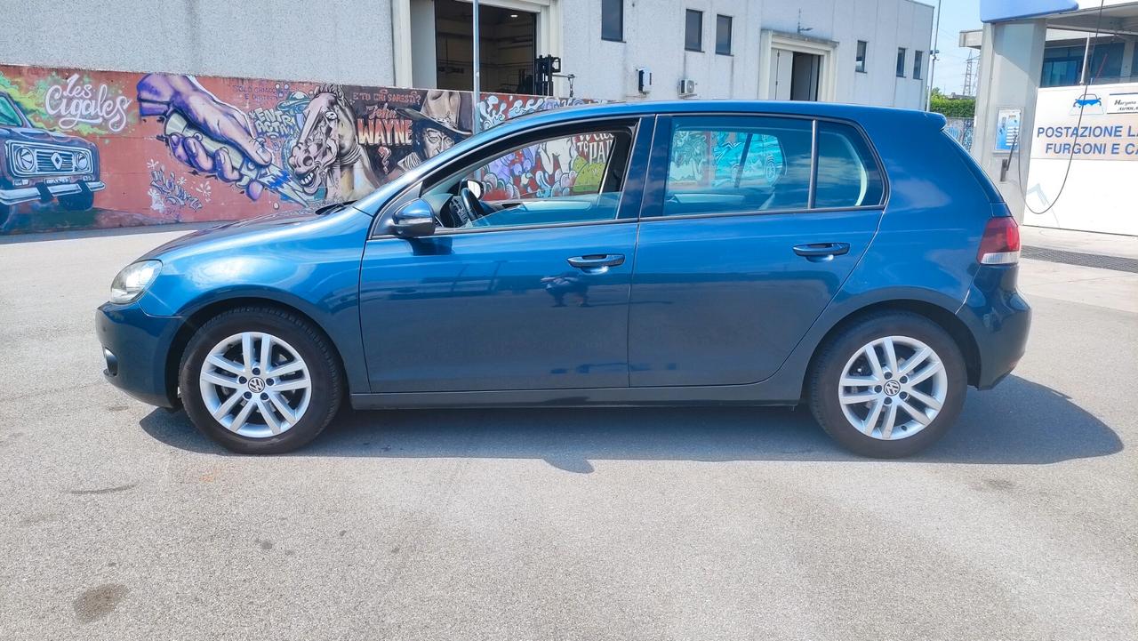 Volkswagen Golf VI 1.6 TDI DPF 5p. Highline NEOPATENTATI - 2010