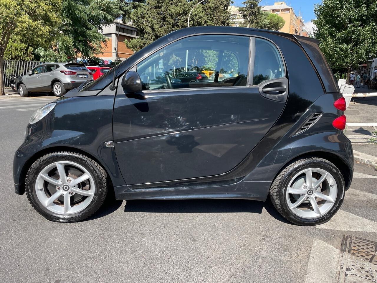 Smart ForTwo 0.8 Cdi 55cv SERVOSTERZO Garanzia 12m