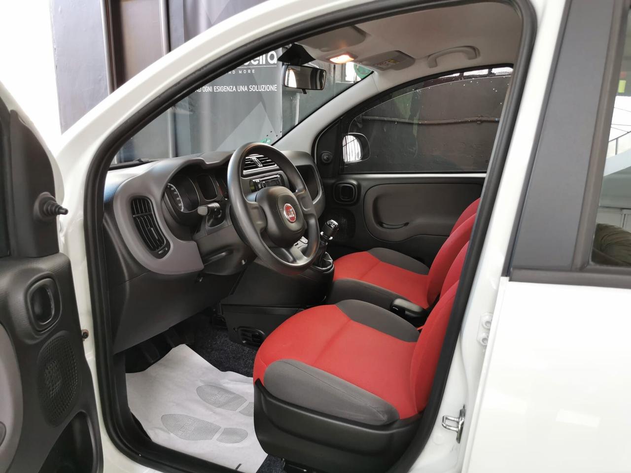 Fiat Panda 1.2 Lounge EURO 6 GARANZIA 12 MESI