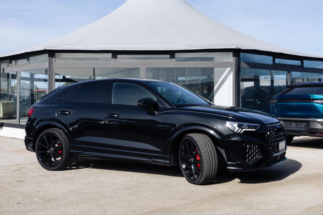 Audi RS Q3 Sportback 2.5 TFSI quattro - IVA DED. - 13.000KM