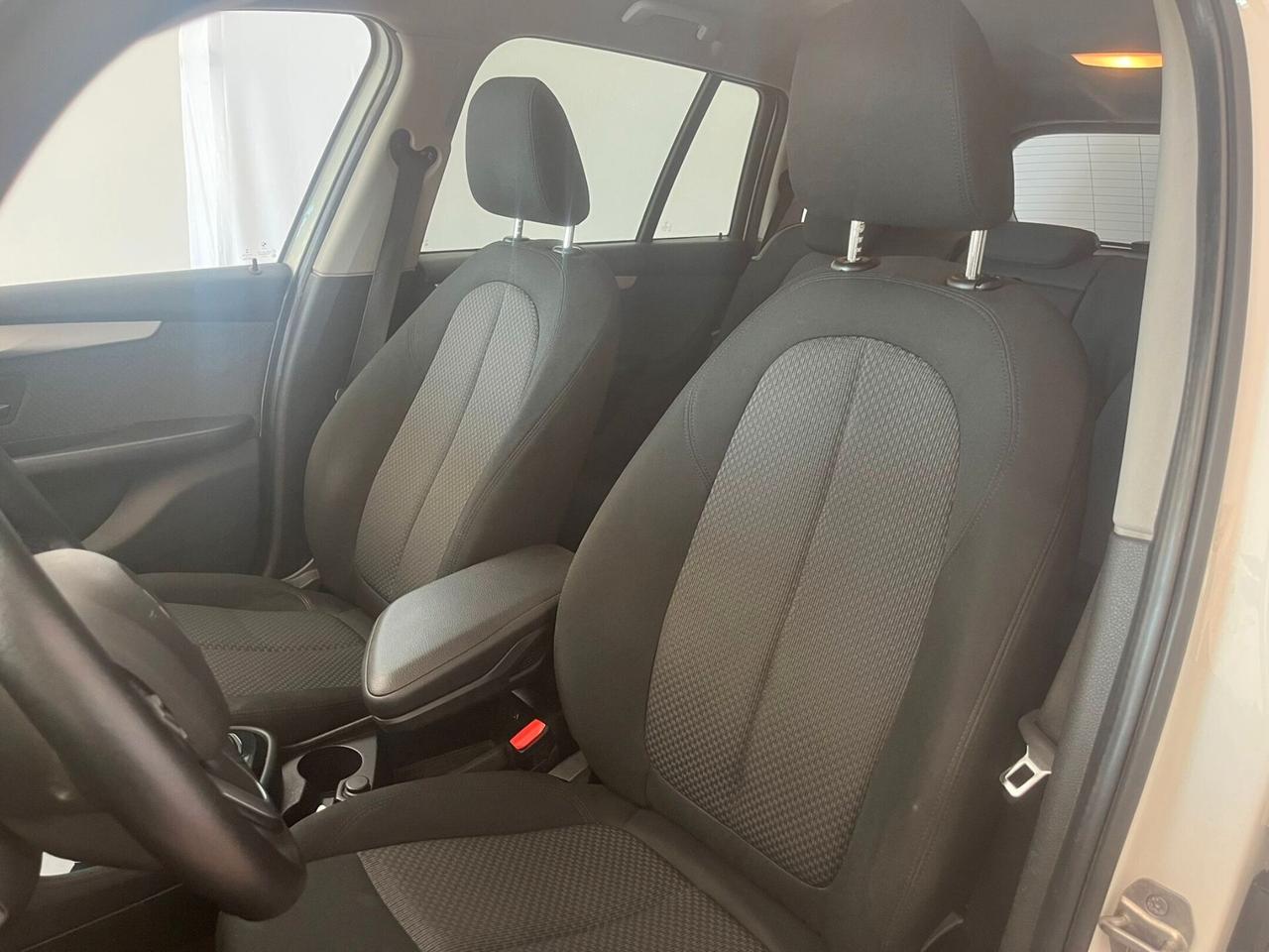 Bmw Serie 2 Gran Tourer 220d Business aut.