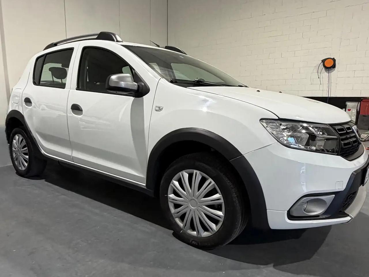 Dacia Sandero 0.9 TCe 12V T-GPL"Economica con NAVIG"