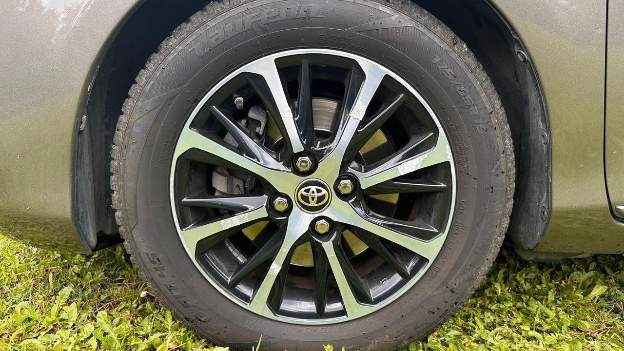 Toyota Yaris 1.5 Hybrid 5 porte Active 2018 neop PERFETTA leggi testo