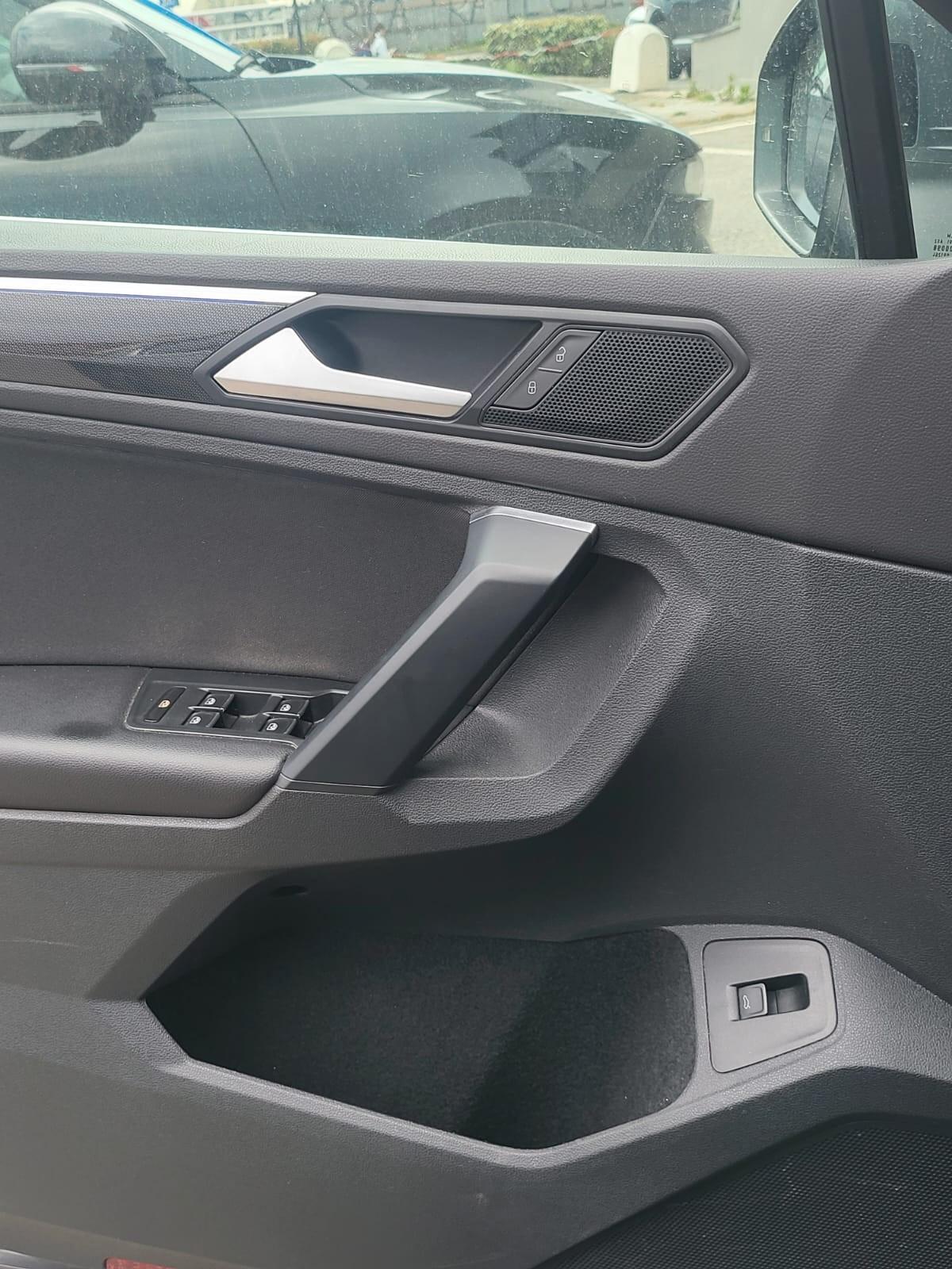 Volkswagen Tiguan 2.0 TDI 150 CV SCR DSG Elegance