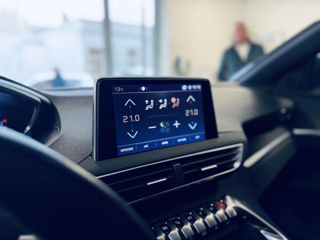 Peugeot 3008 1.5 bluehdi GT Line