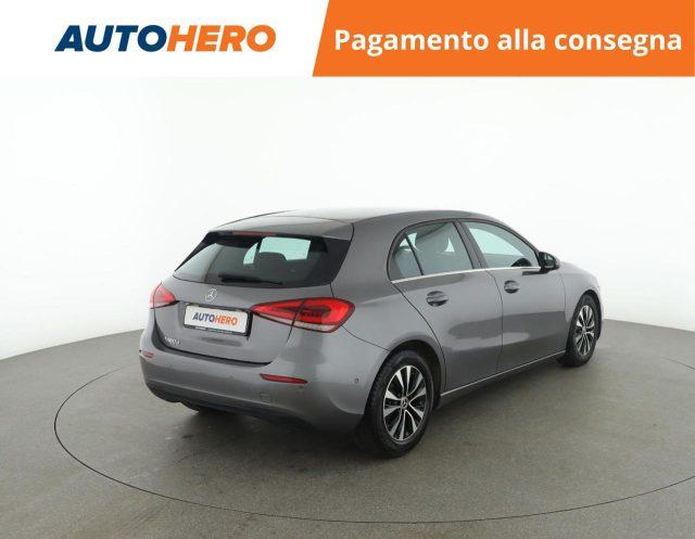 MERCEDES-BENZ A 180 d Automatic Business