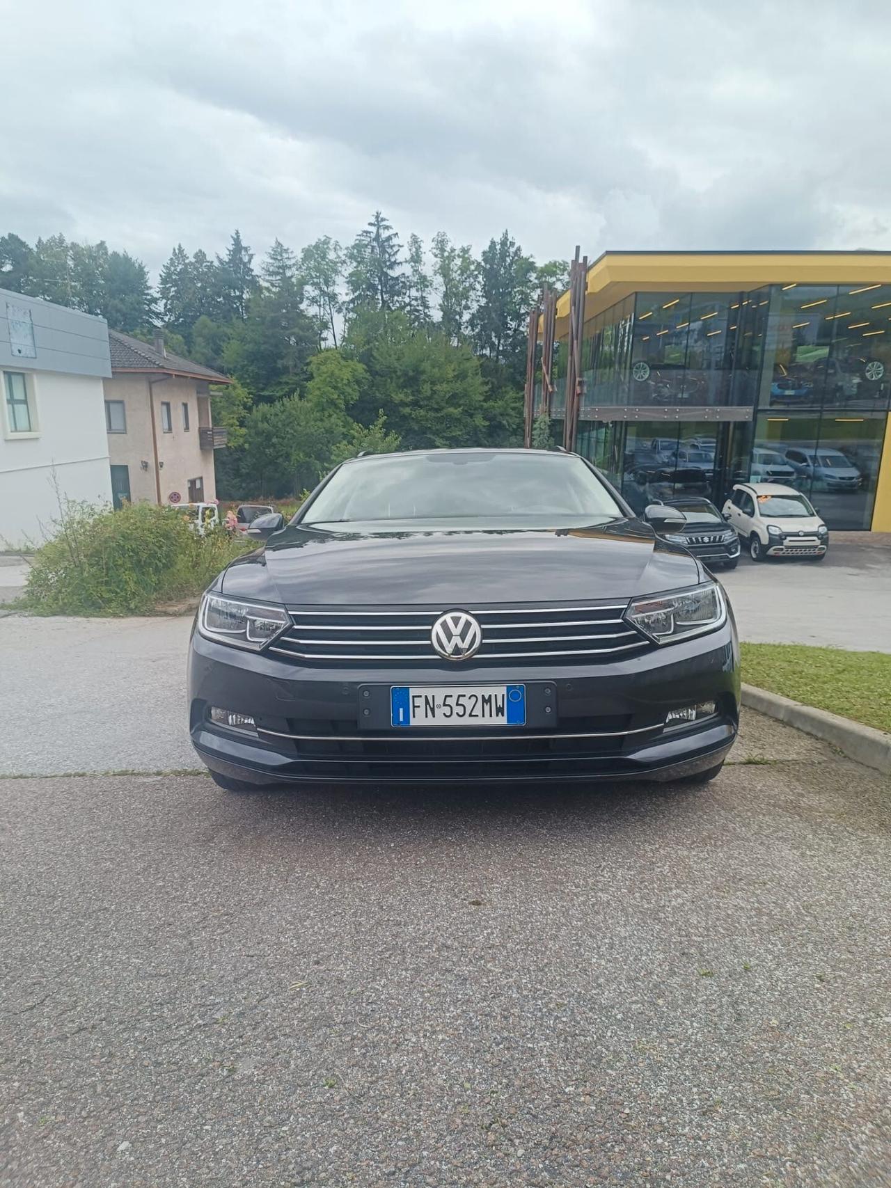 Volkswagen Passat Variant 1.6 TDI SCR DSG Business BMT