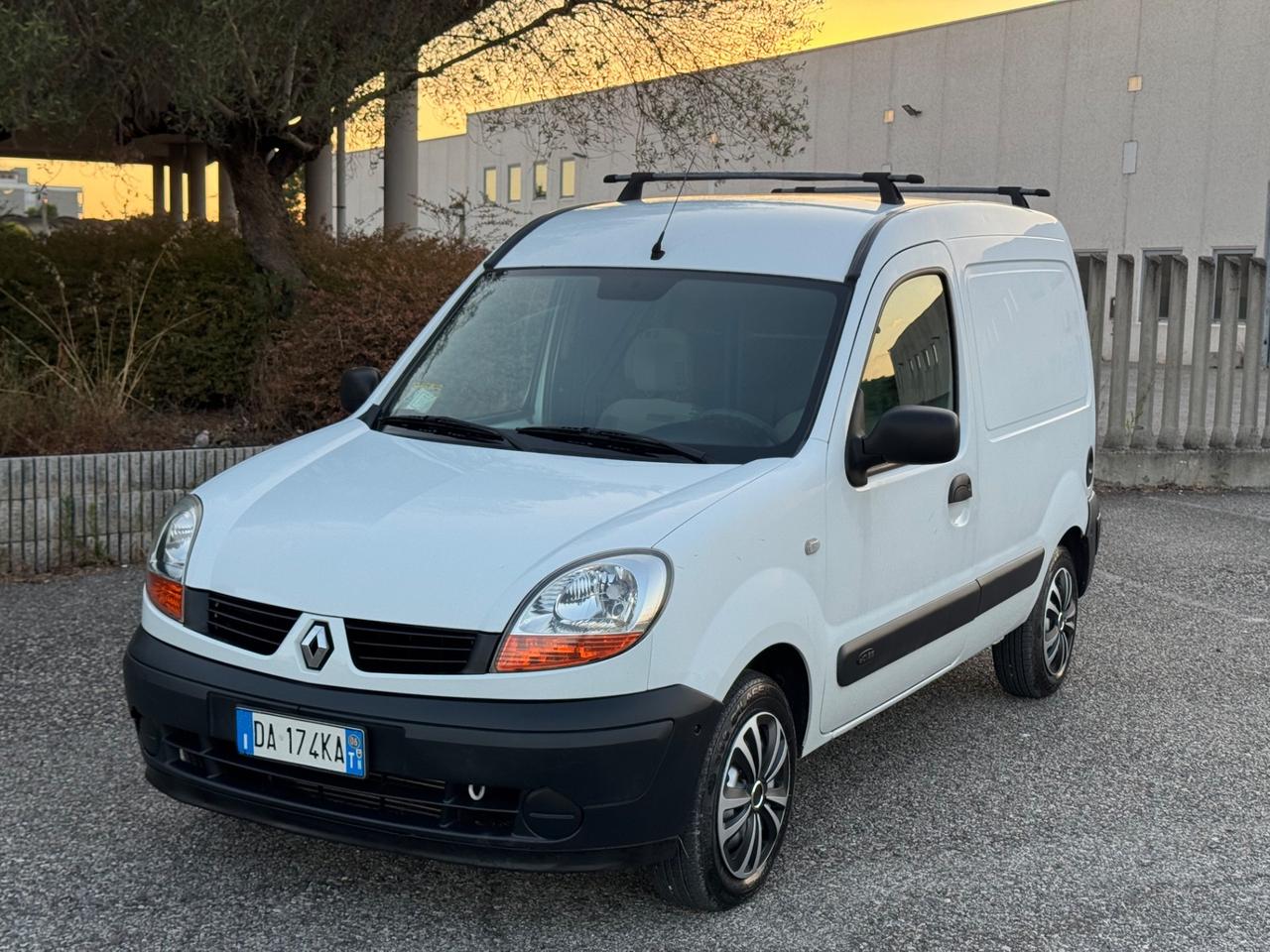 Renault Kangoo 1.5 DCI 85cv