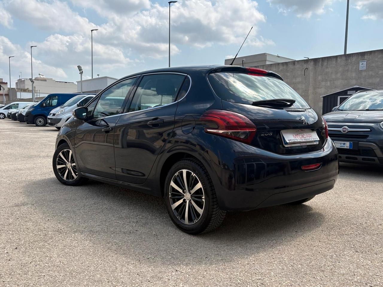 Peugeot 208 1.6 BlueHDi 100CV 5 porte Allure