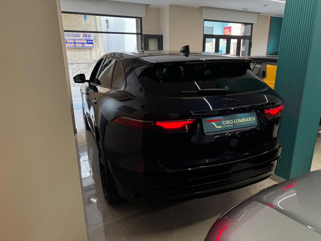 Jaguar F-Pace 2.0 D 163 CV R-Dynamic