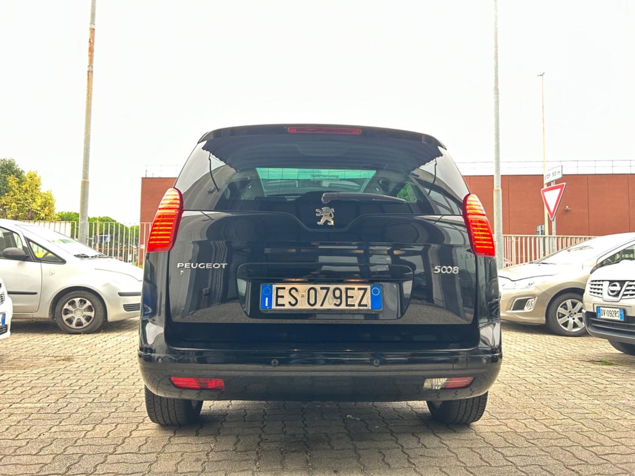 Peugeot 5008 2.0 HDi 150CV Allure 7 POSTI