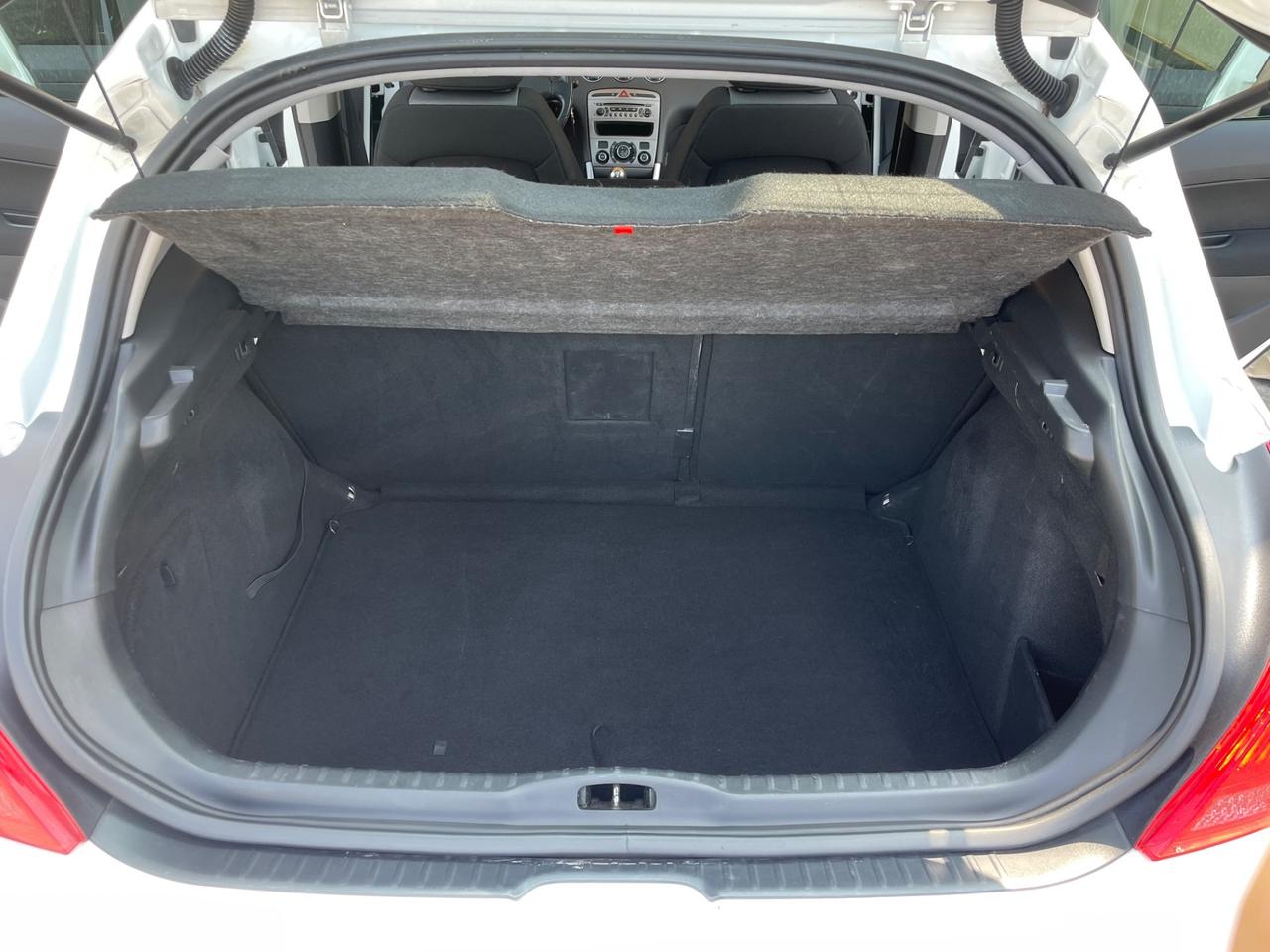Peugeot 308 1.6 HDi 110CV 5p. Tecno