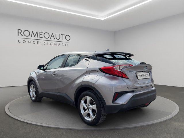 TOYOTA C-HR 1.8 Hybrid E-CVT Business 2WD