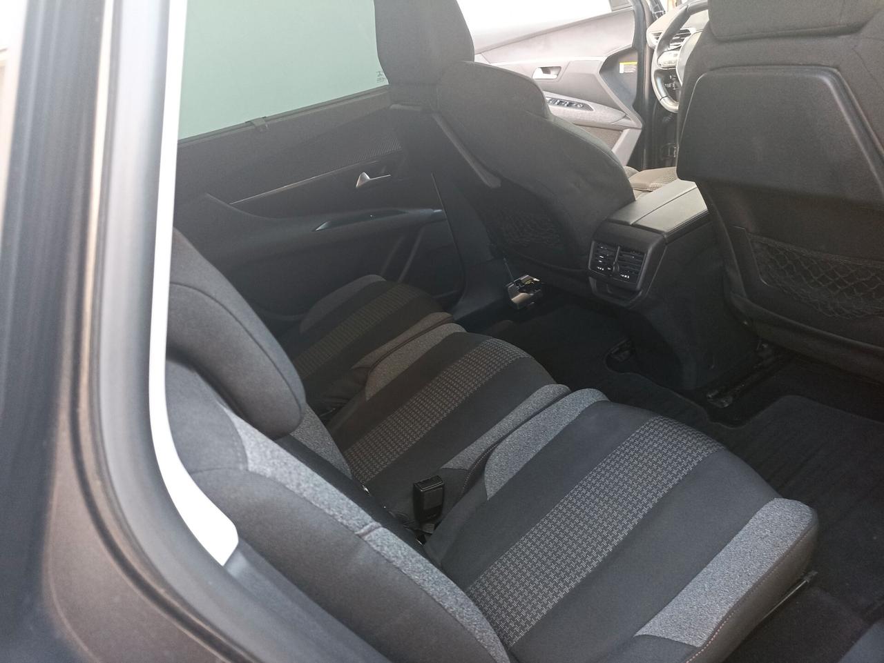 Peugeot 5008 BlueHDi 130 S&S EAT8 Business