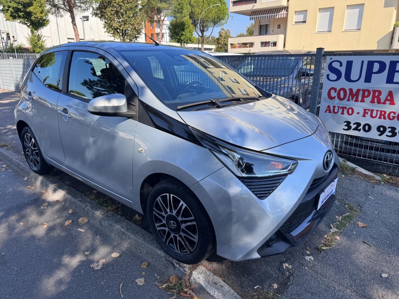 Toyota Aygo 1.0 VVT-i 72 CV 5 p x-cite garanzia 12 mesi