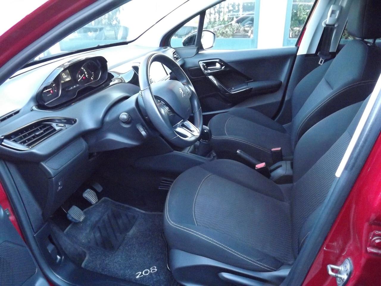 Peugeot 208 1.2 b Allure