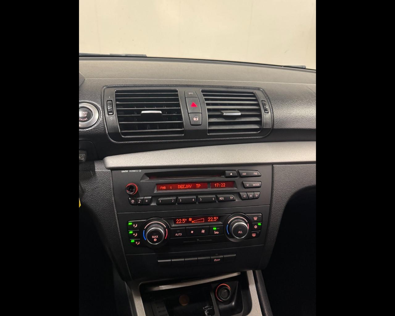 BMW SERIE 1 E81 118D