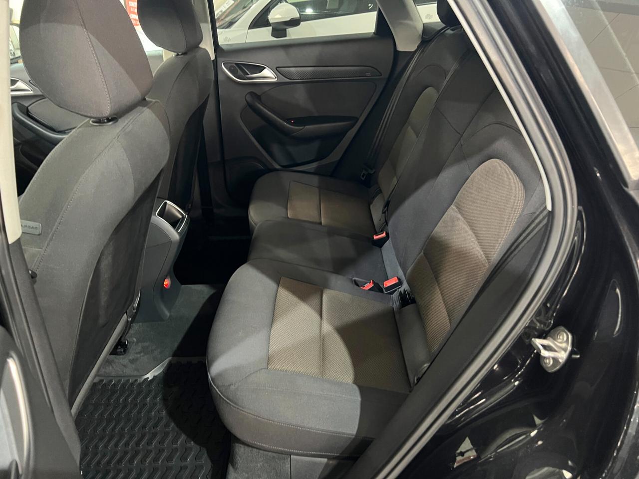 Audi Q3 2.0 140 CV - BUSINESS PLUS - 2012