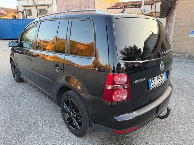VOLKSWAGEN Touran 2.0TDI Highline senza nessun lavoro da fare