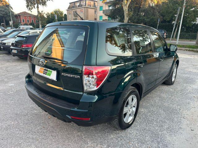 SUBARU Forester Gancio traino! 4X4 2.0D XS Trend