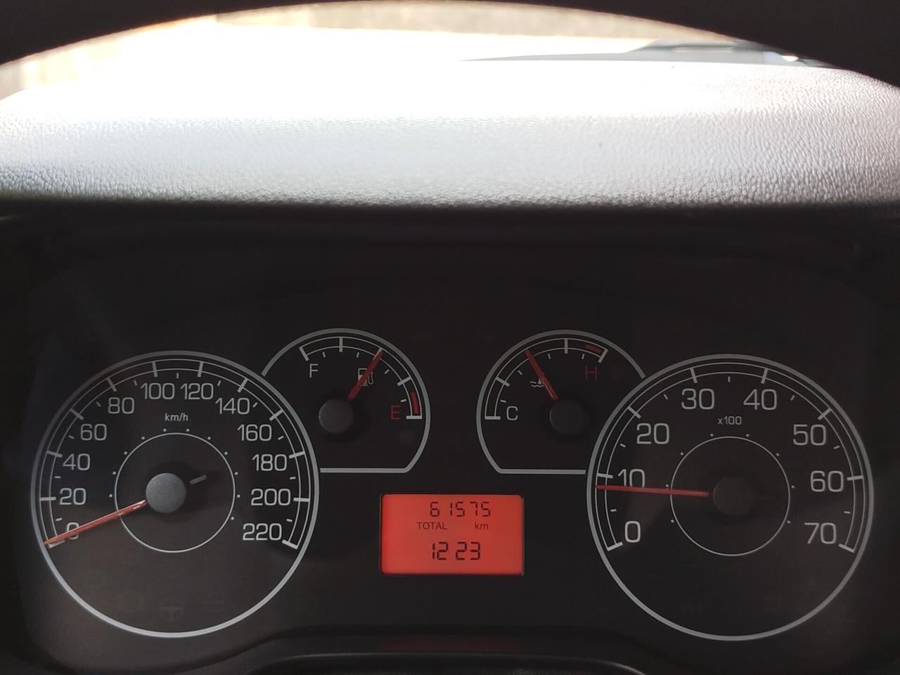 Fiat G. Punto 1.3 Multijet 75cv / 61.500 / Neopatentati