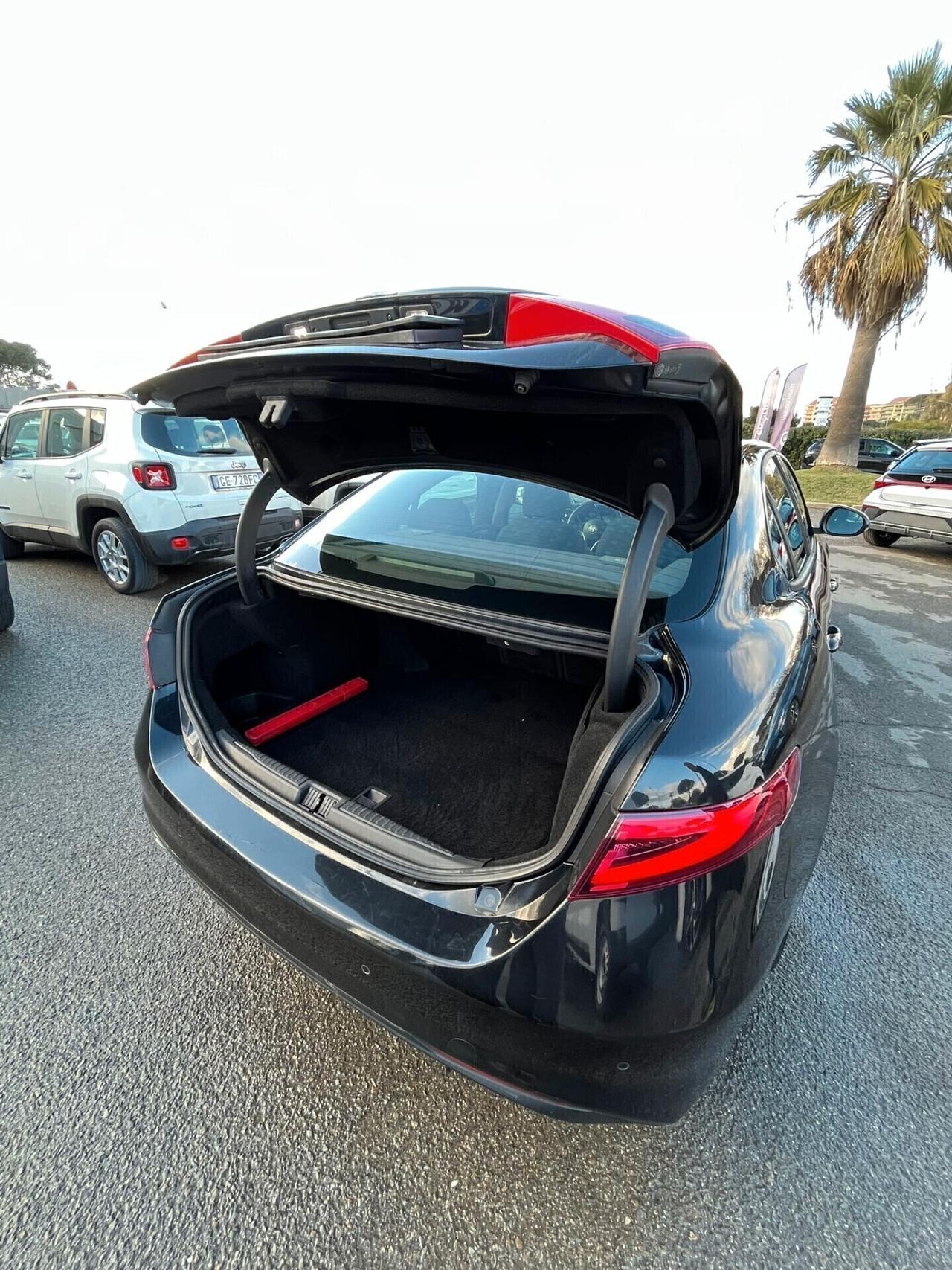 Alfa Romeo Giulia 2.2 Turbodiesel 136 CV AT8 Business