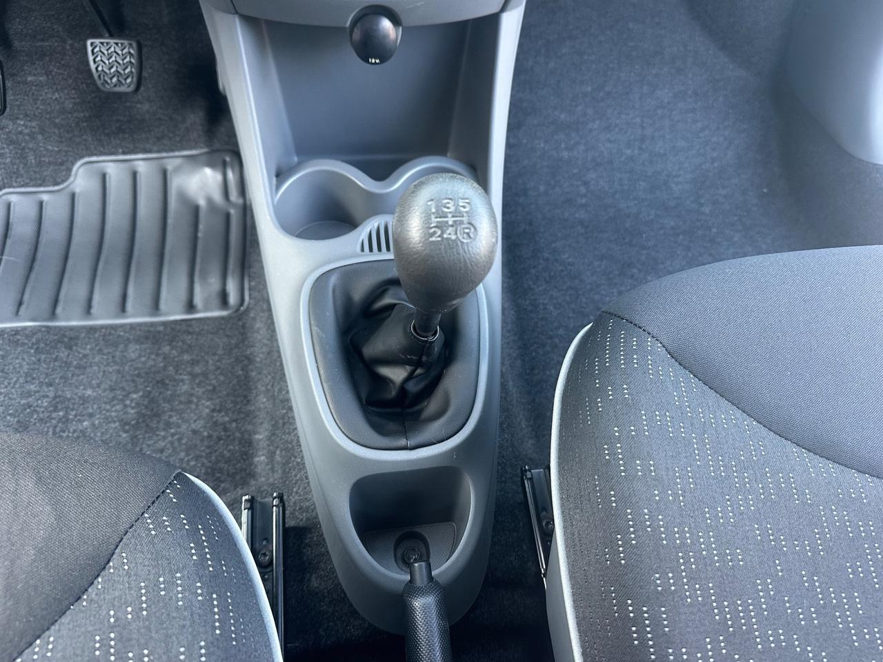 PEUGEOT 107 - 1000 CC BENZINA - KM 40000