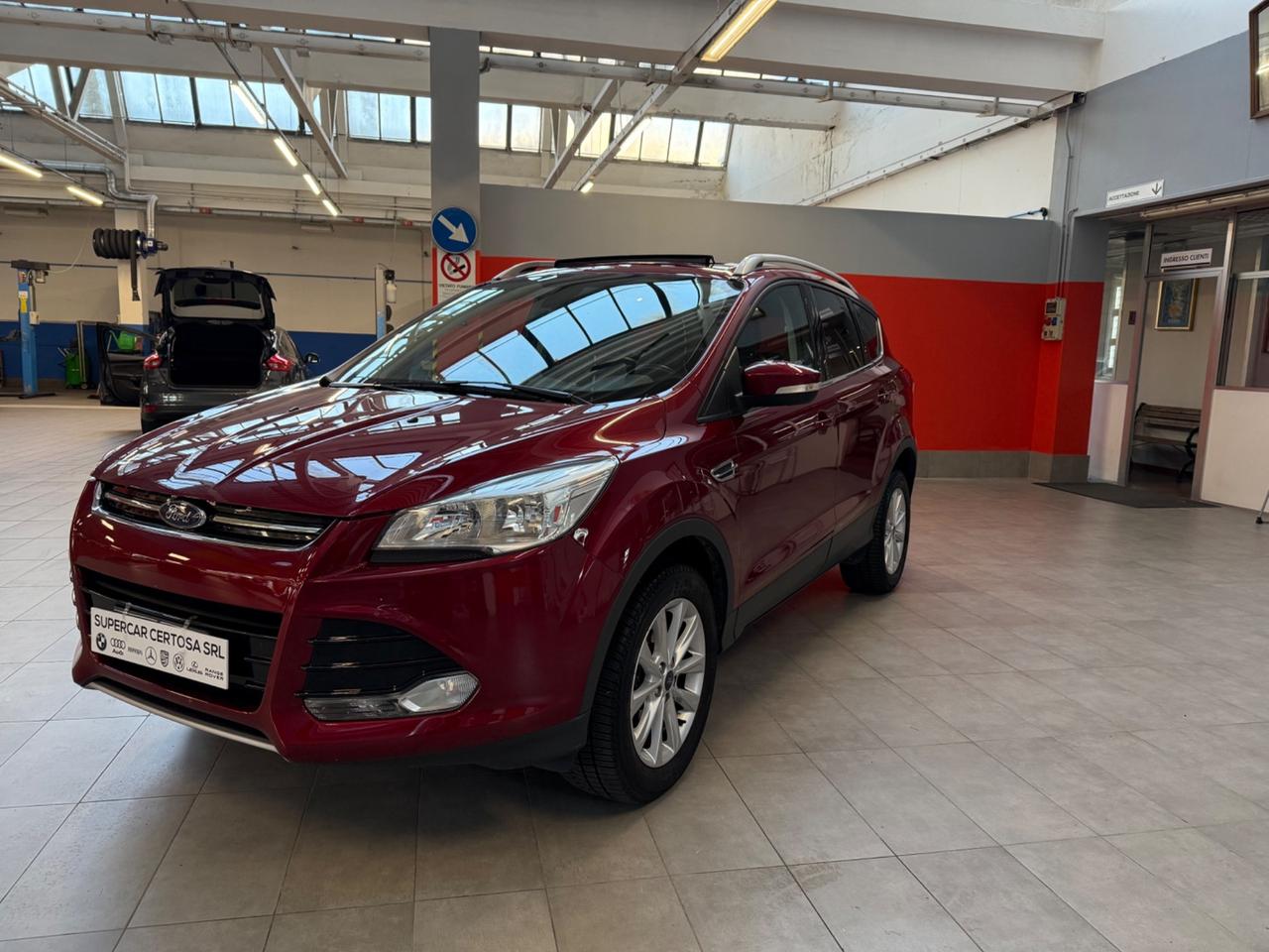 Ford Kuga 2.0 TDCI 150 CV S&S 4WD EURO 6 Titanium