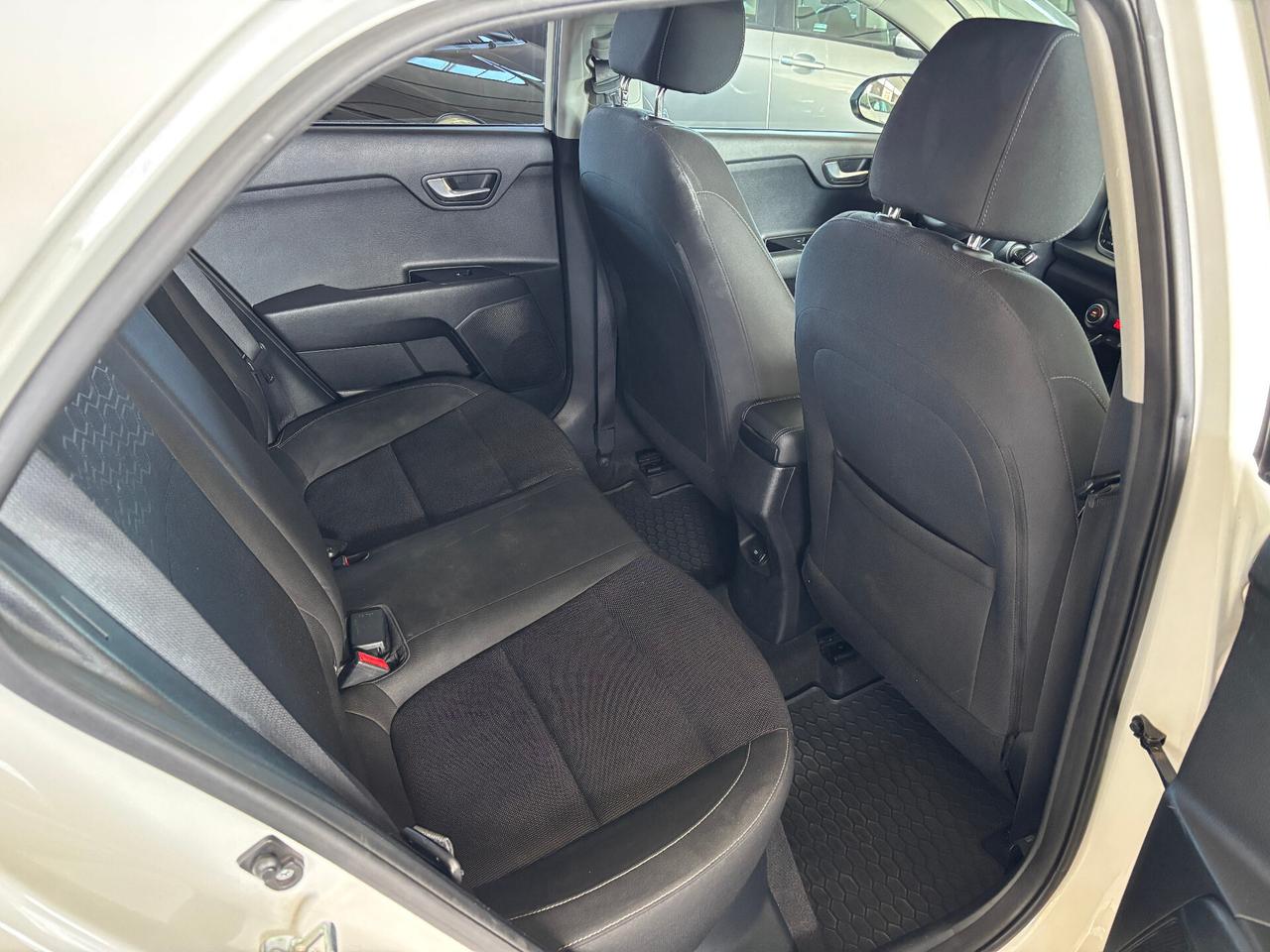 Kia Rio 1.0 T-GDi 12V 74KW 101CV Cool NEOPATENTATO